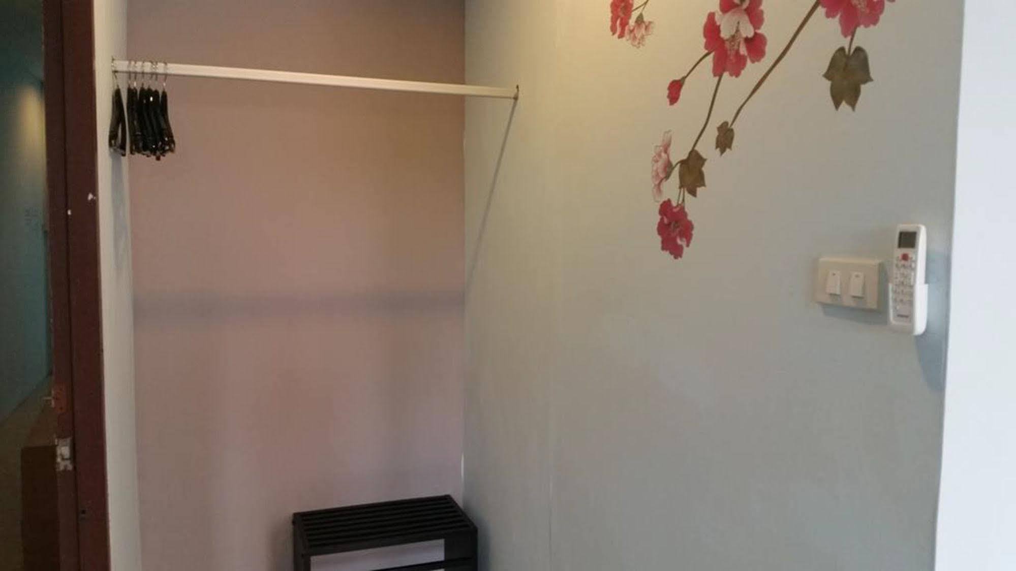 Phuket Blue Hostel Экстерьер фото